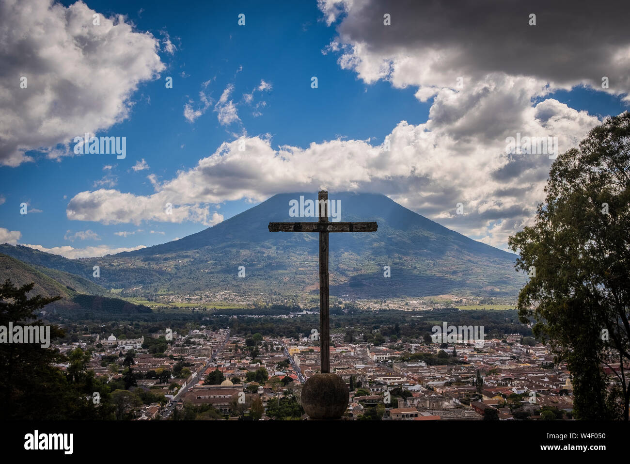 Kreuz in Antigua Guatemala Stockfoto