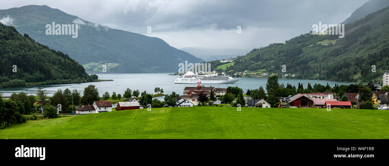 Kreuzfahrt Norwegen Fjorde Stockfotos und -bilder Kaufen - Alamy