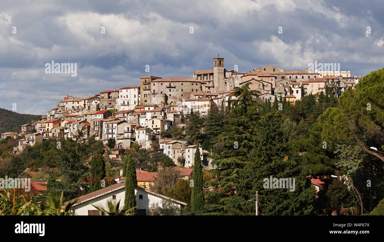 Blick von Scandriglia, Lucretili mounts, Sabina, Latium, Italien Stockfoto