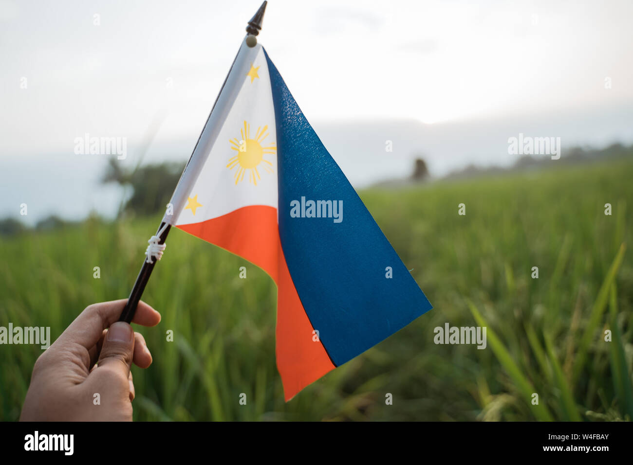 Phillipinische Flagge im Freien Stockfoto