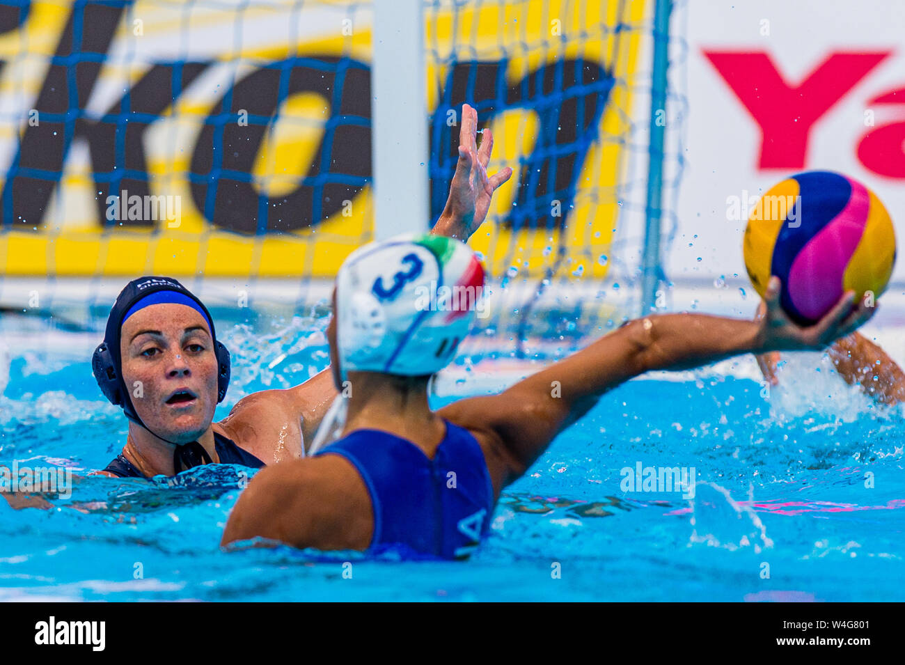 23. juli 2019 Gwangju, Südkorea 22. FINA World Aquatics Championships 07-2019: WK Waterpolo: Italia gegen Ungarn: Gwangju #3 PARKES Rebecca (HUN), #3 GARIBOTTI Arianna (ITA) Gwangju Südkorea 22 07/2019 Waterpolo W38 ITA - HUN 18. FINA World Aquatics Championships Nambu University Grounds Orange Pictures / Deepbluemedia / Insidefoto Stockfoto