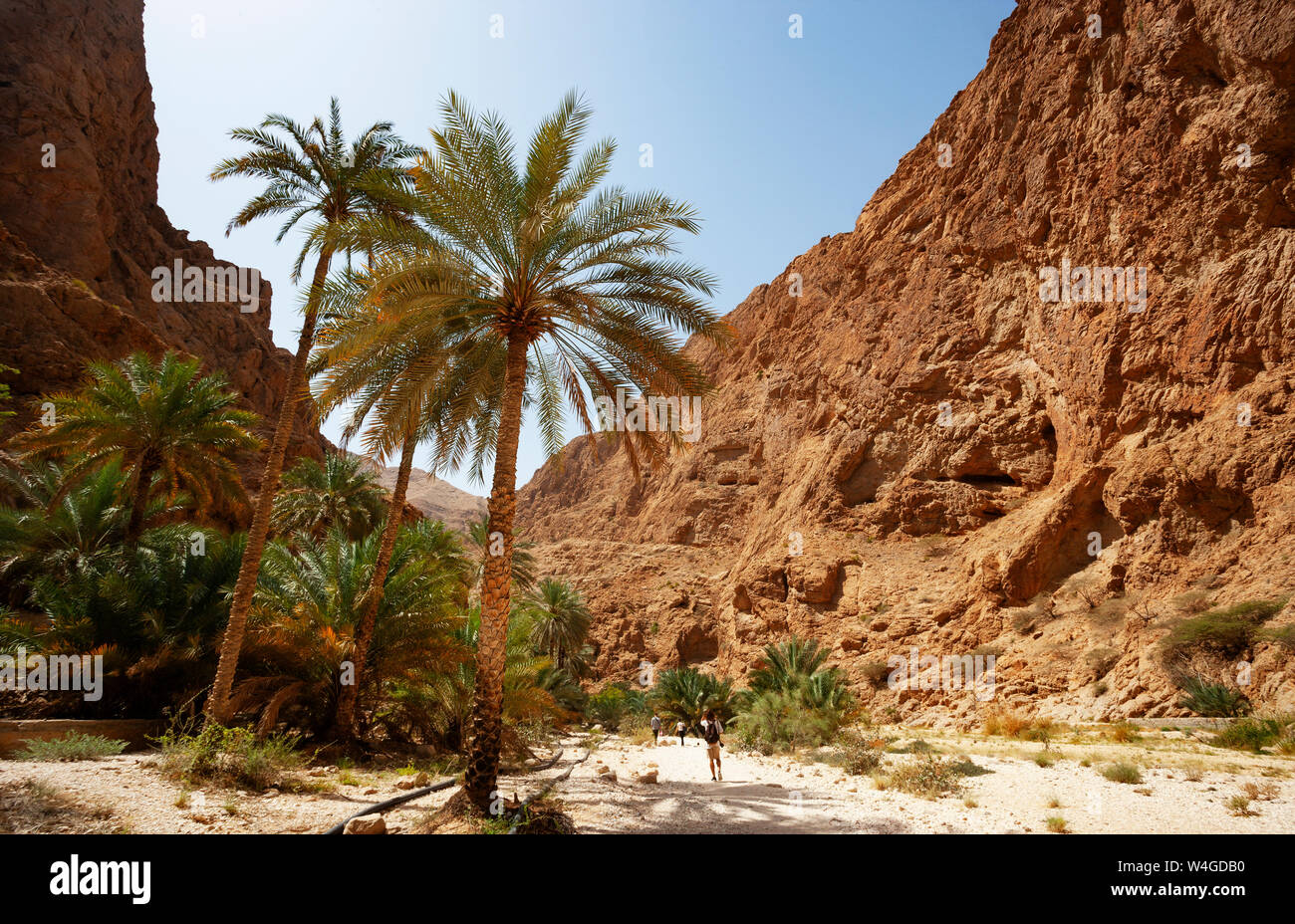 Zu Fuß Mann, Wadi Shab, Oman Stockfoto