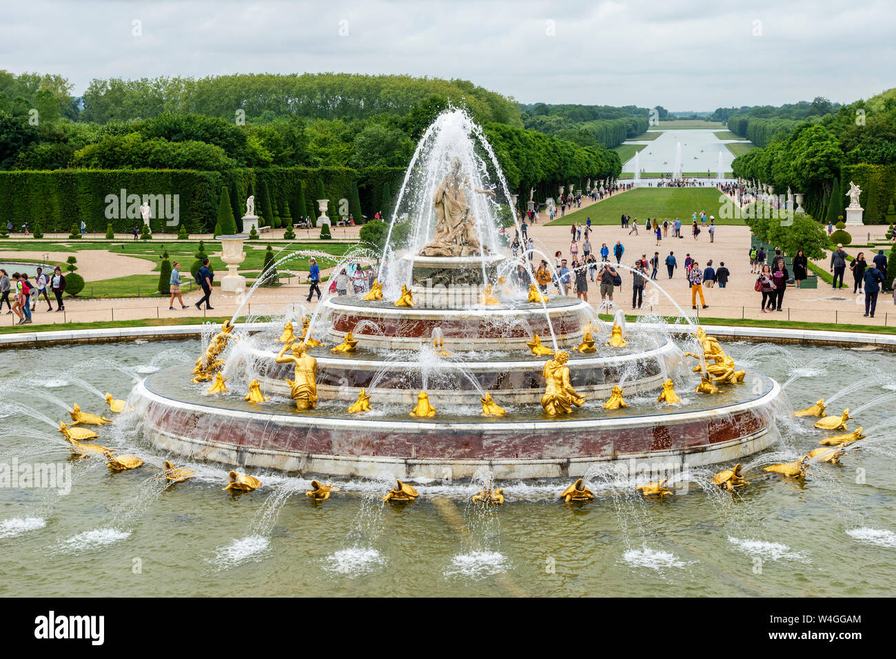Latonabrunnen, die latona Ihre Kinder schützen - Palast von Versailles Gärten, Yvelines, Region Île-de-France Frankreich Stockfoto
