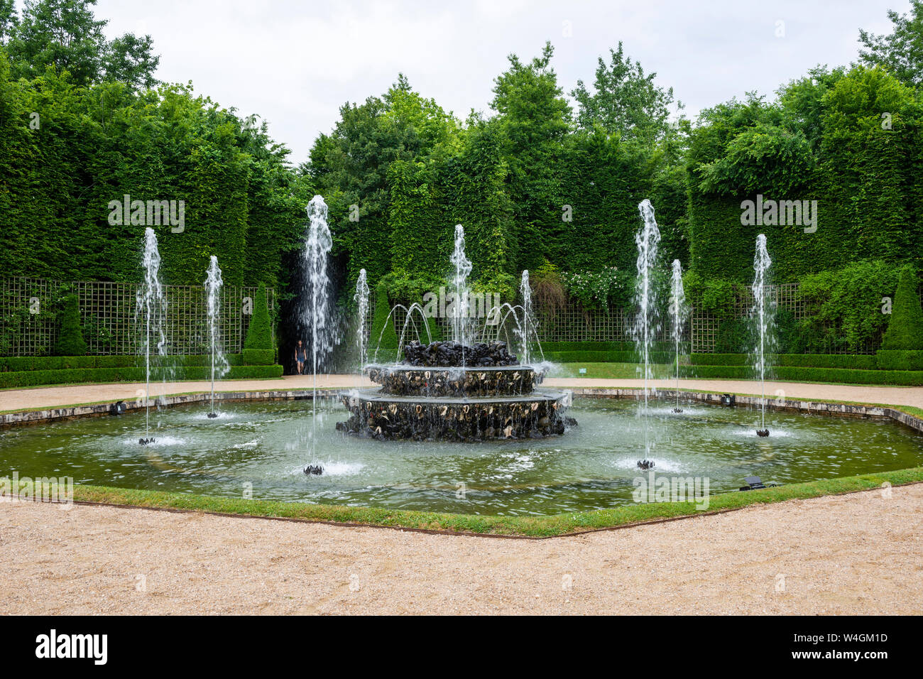 Untere Pool der Hain der drei Brunnen Palast von Versailles Gärten