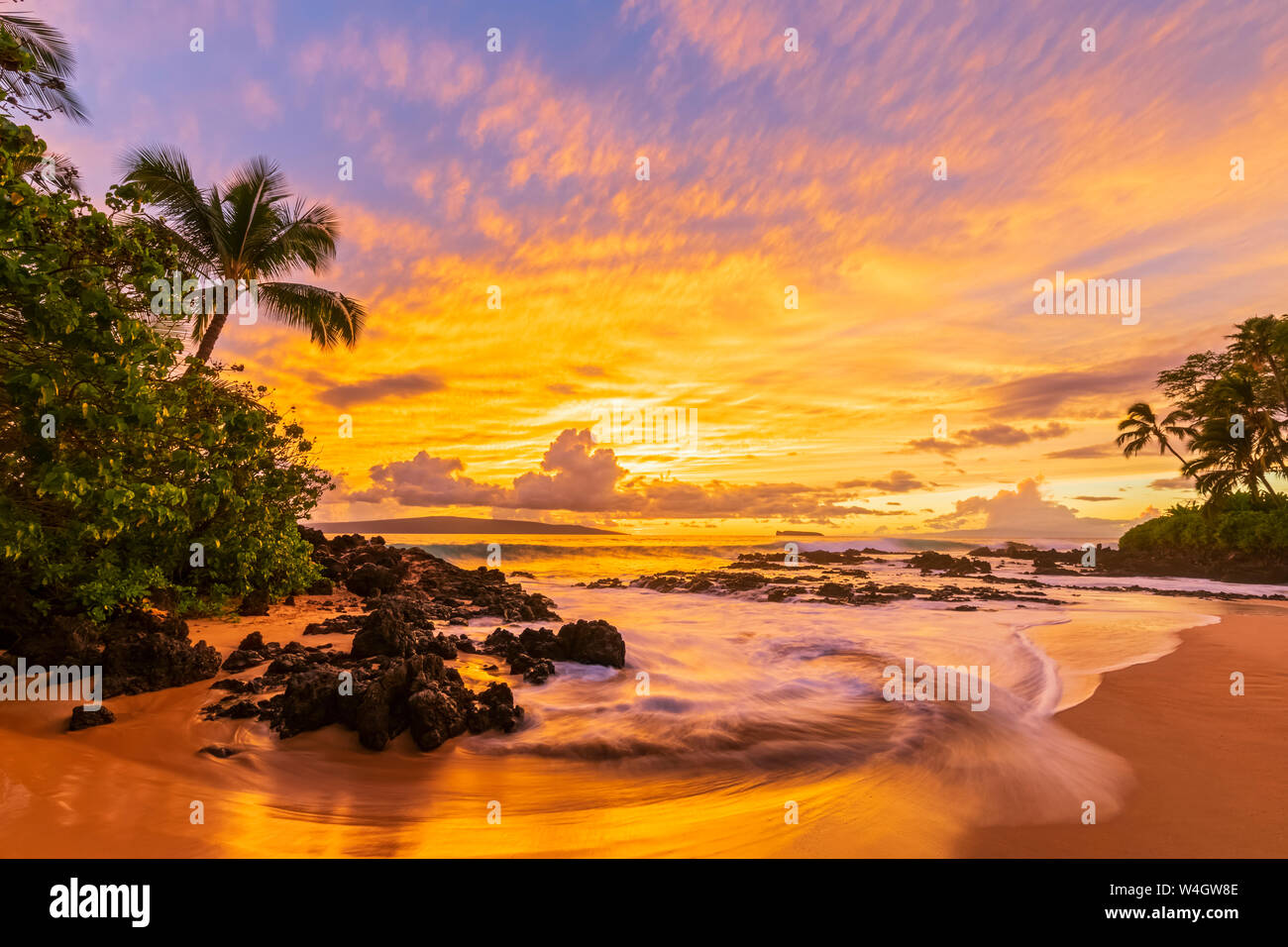 Geheime Strand Bei Sonnenuntergang Maui Hawaii Usa Stockfotografie Alamy
