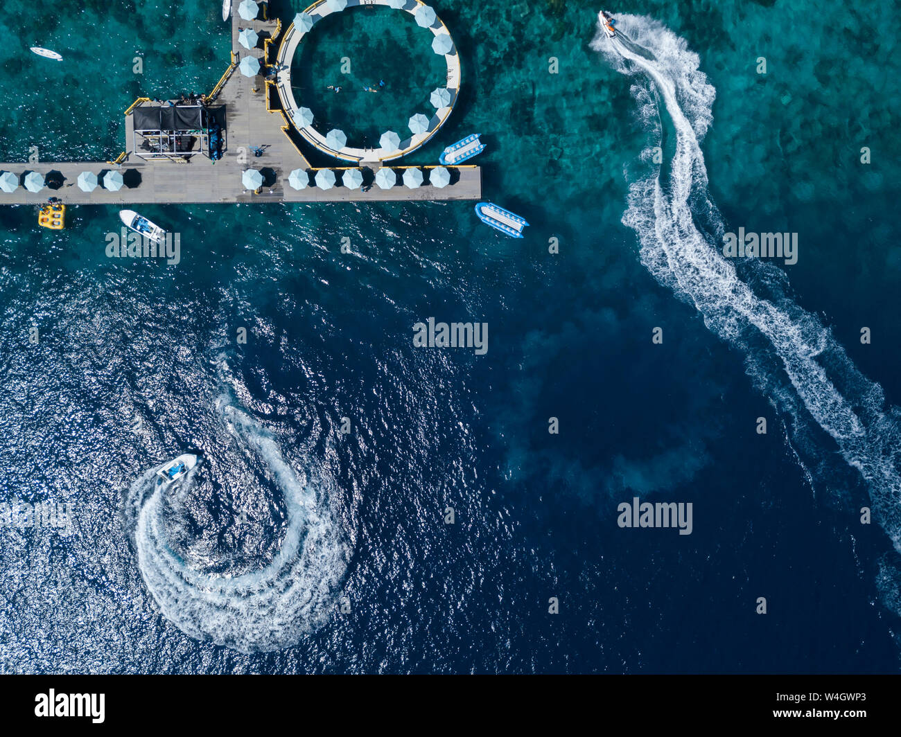 Luftaufnahme von Sehenswürdigkeiten, Kutampi Strand, Nusa Penida Insel, Bali, Indonesien Stockfoto