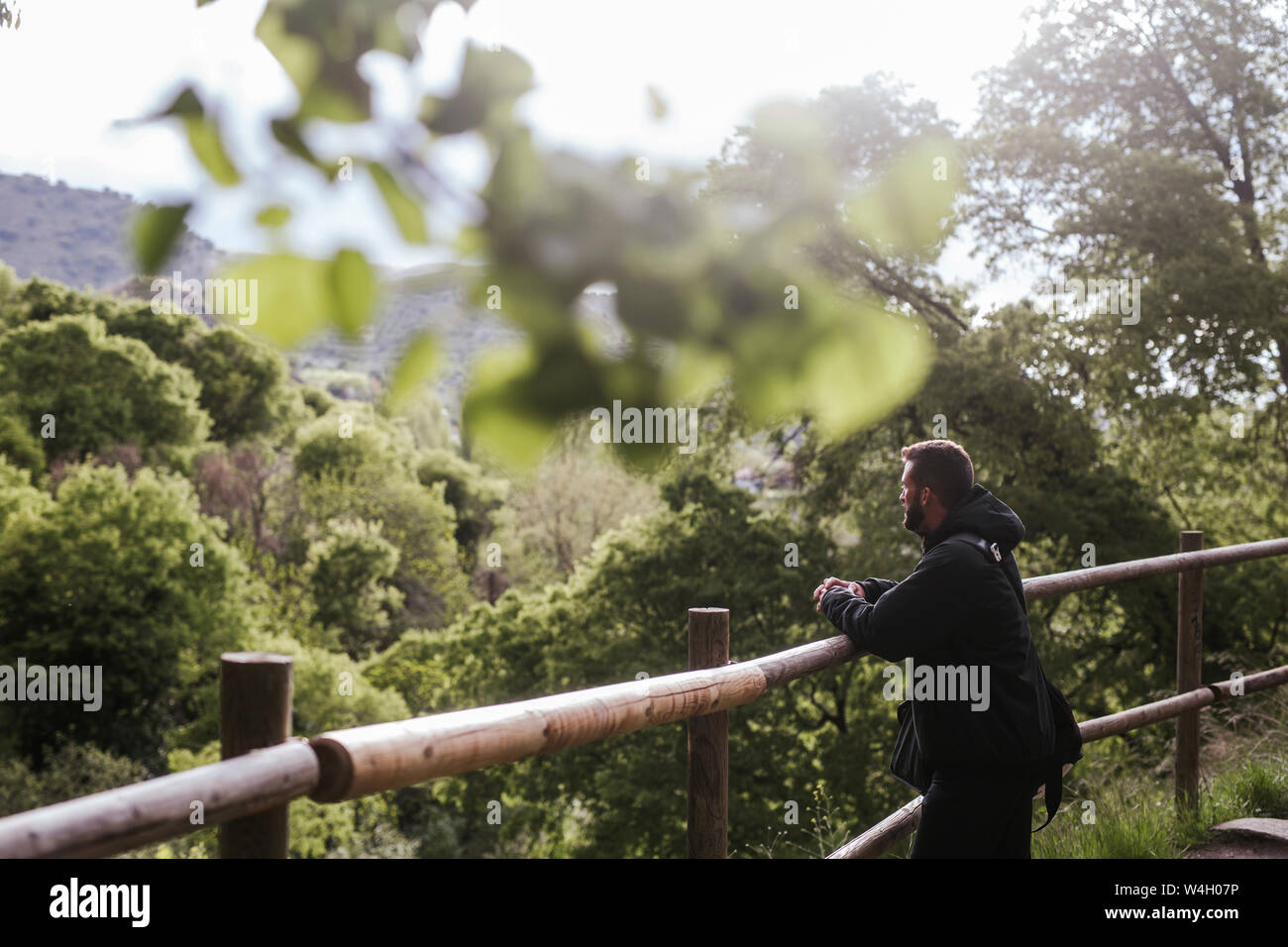 Der Mensch in der Landschaft im ländlichen Raum in Aussicht Stockfoto