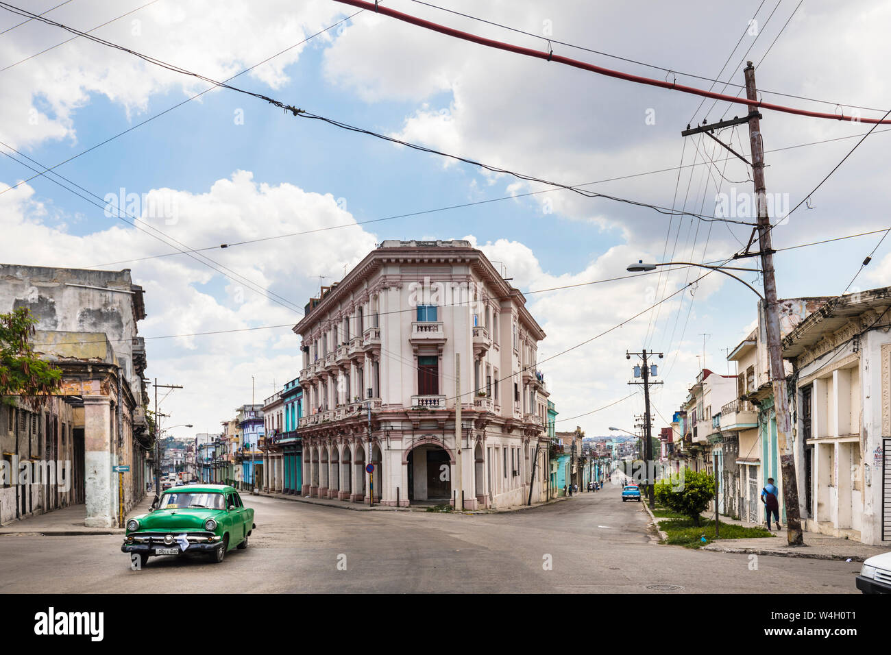 Fahren grün Oldtimer, Havanna, Kuba Stockfoto