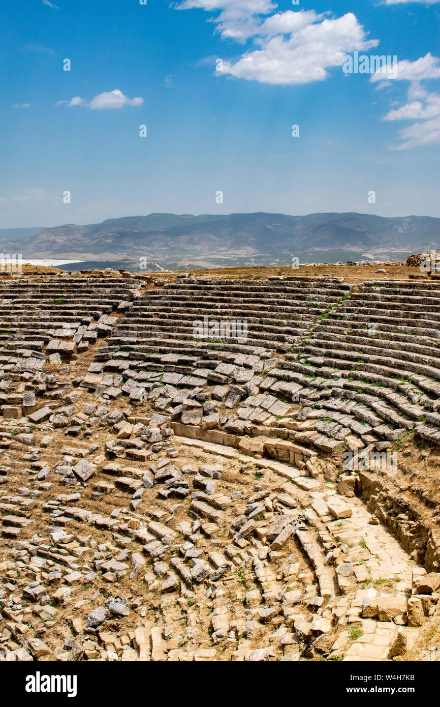 Türkei: Ansicht des Westens Theater in Laodizea am Lykos, Stadt in der Hellenistischen Regionen Caria und Lydia dann römischen Provinz Phrygien Pacatiana Stockfoto