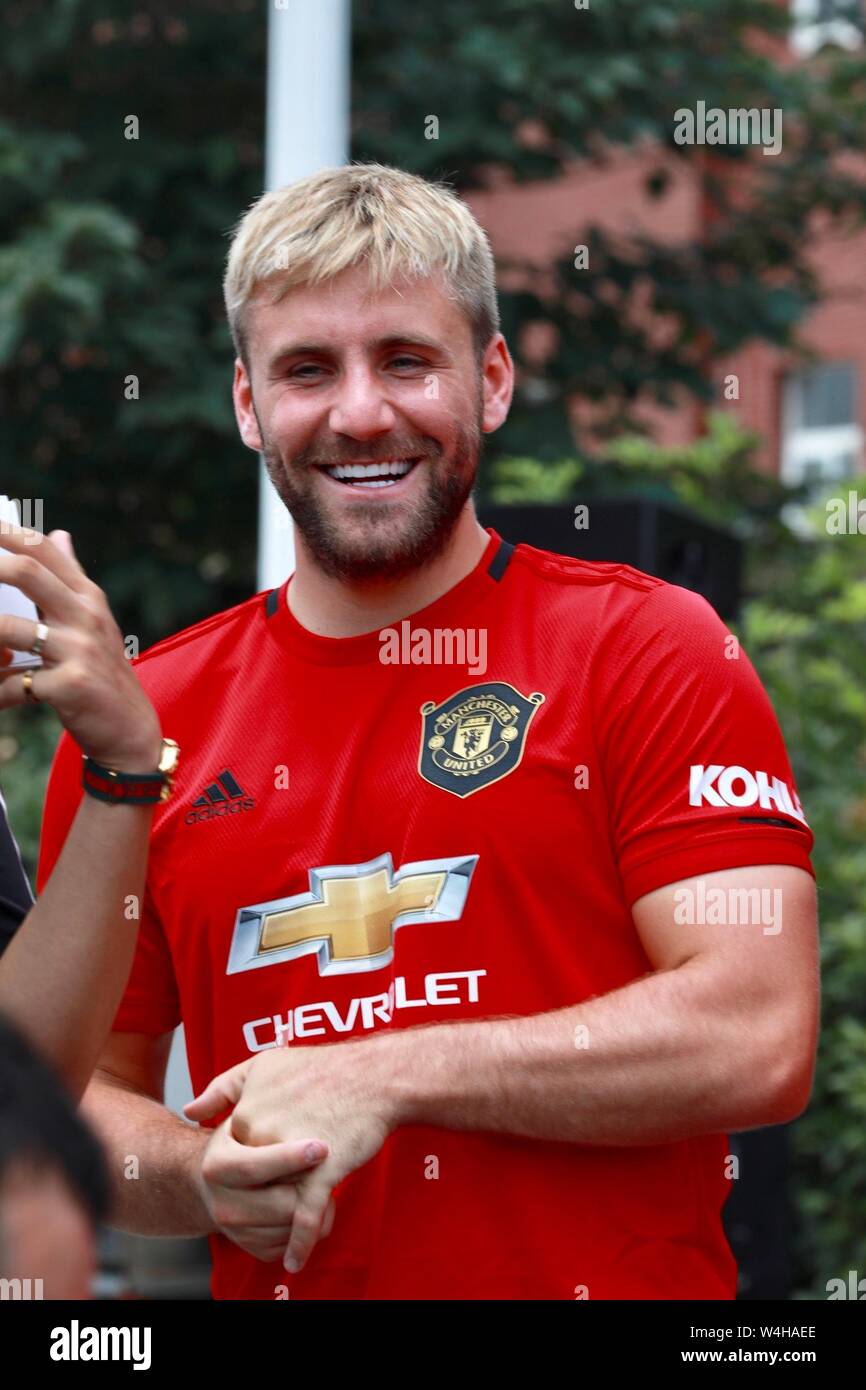 Lukas Shaw von Manchester United F.C. der Premier League besucht eine Werbeveranstaltung für Chevrolet während 2019 Saisonvorbereitung tour in Shanghai, China, 23. Juli 2019. Stockfoto