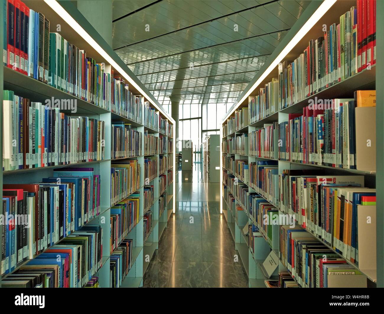 Ein modernes Bildungssystem in Qatar National Library und Qatar Foundation Moschee in Doha, Katar Stockfoto
