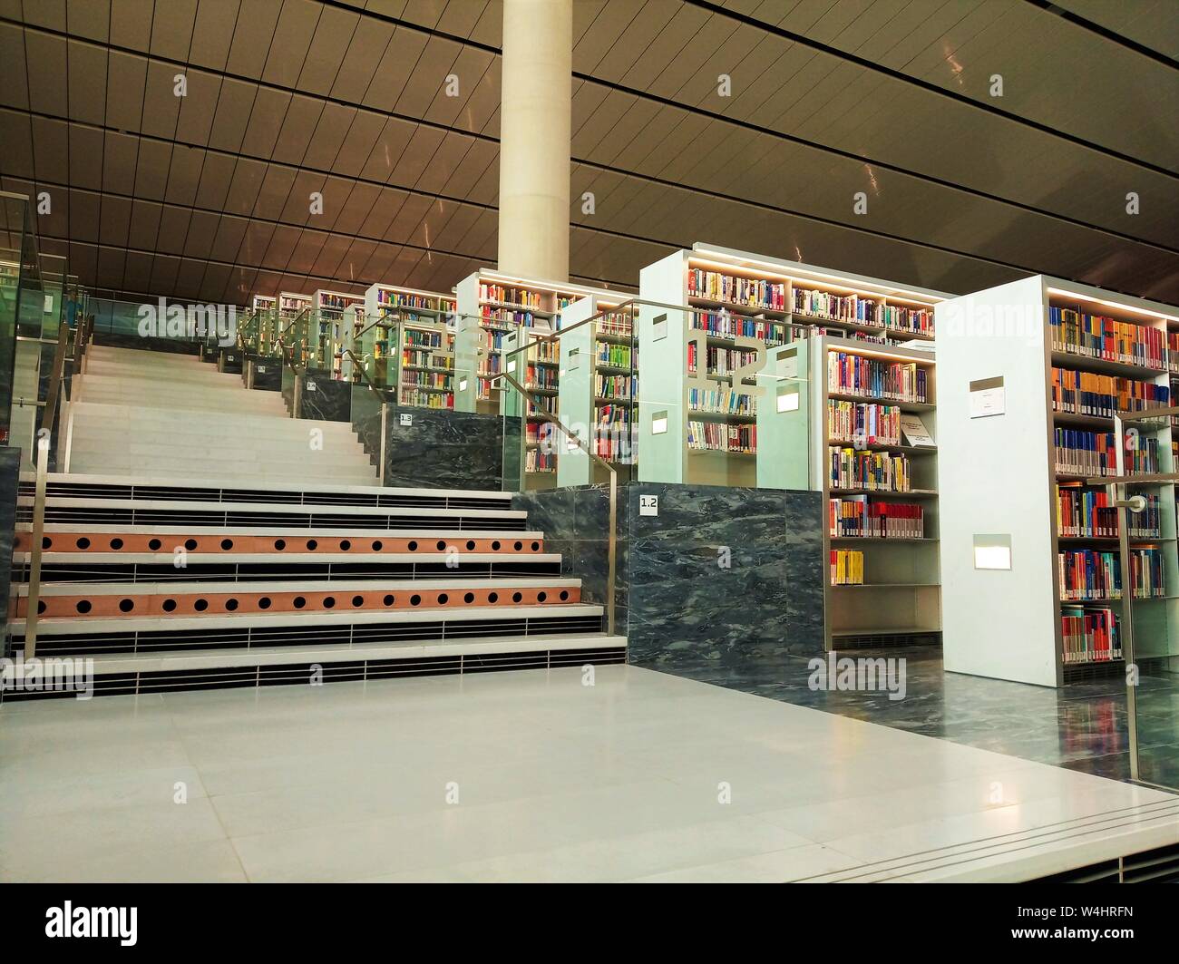 Ein modernes Bildungssystem in Qatar National Library und Qatar Foundation Moschee in Doha, Katar Stockfoto