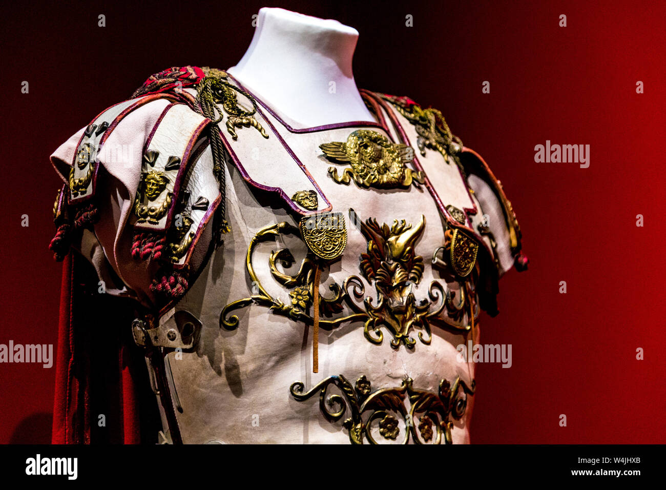 Kostüm wurde von Laurence Olivier (Marcus Licinius Crassus) in Spartacus, Stanley Kubrick Ausstellung 2019, Design Museum, London, UK abgenutzt Stockfoto