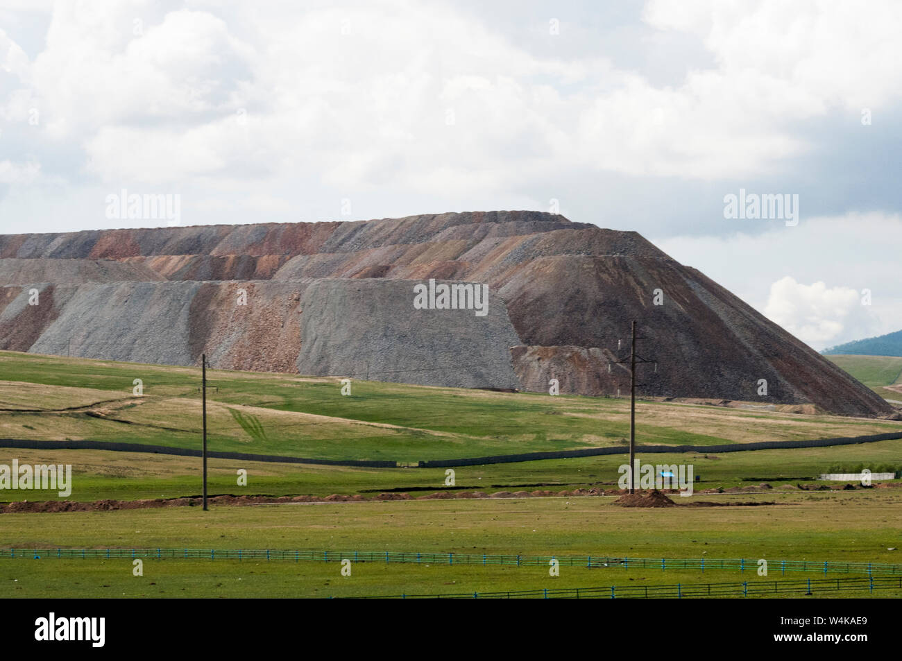 Überkehr dump Der erdenet Kupfer-/Molybdän Mine, nördliche Mongolei Stockfoto