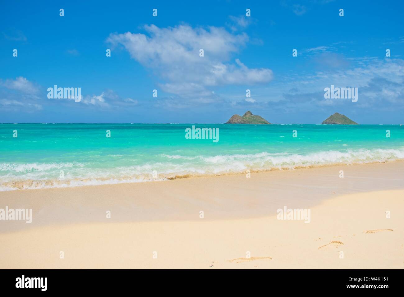 Ansicht des Mokulua Islands, an Lanikai Beach, Hawaii Stockfoto
