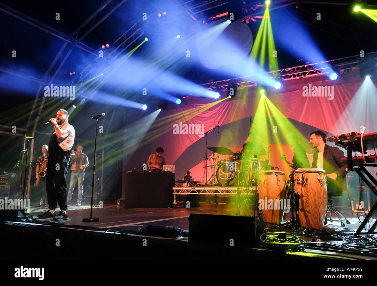 Die Cat Empire durchführen Am Larmer Tree Festival, UK. Juli 19, 2019 Stockfoto