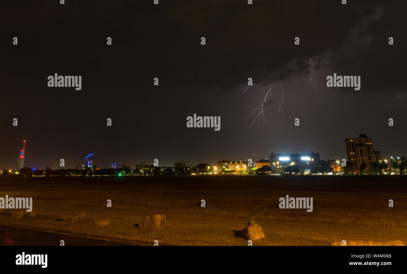 Gewitter Wut über Portsmouth am 23. Juli 2019 Stockfoto