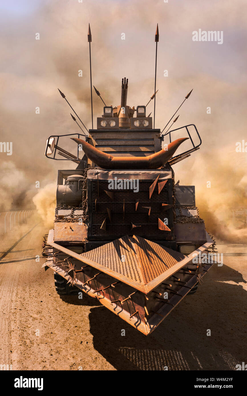 Letzte Ausfahrt, Dubai, VAE - März 23, 2018: Ein beliebter STREET FOOD LKW-Park mit spektakulärem Entourage und Interessantes Thema. Gestaltungselement - Installation Stockfoto