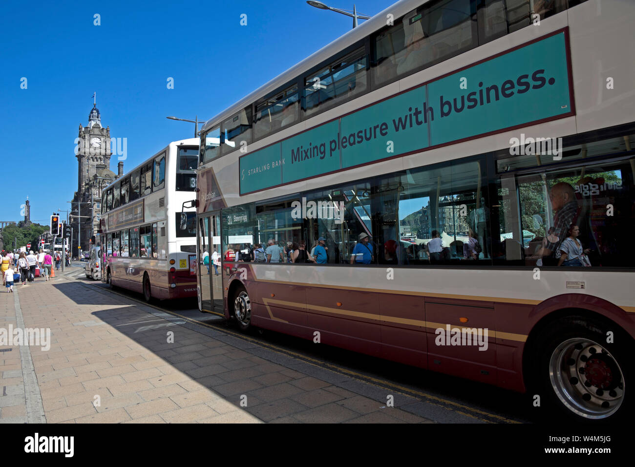 Edinburgh Lothian Buses, Princes Street, Schottland, Großbritannien Stockfoto