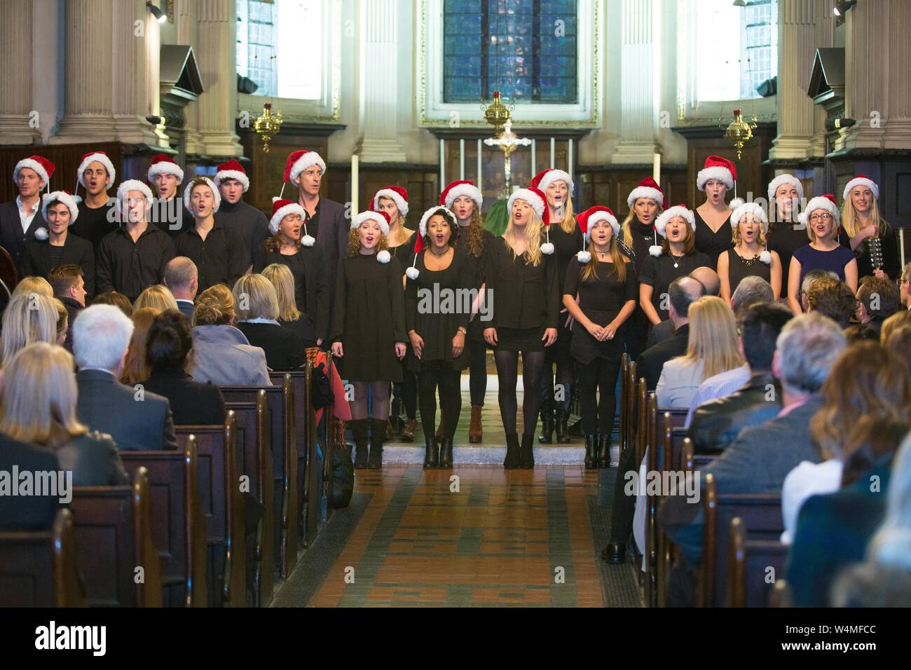 Weihnachtslieder in St. Mary Le Strand Kirche Stockfoto