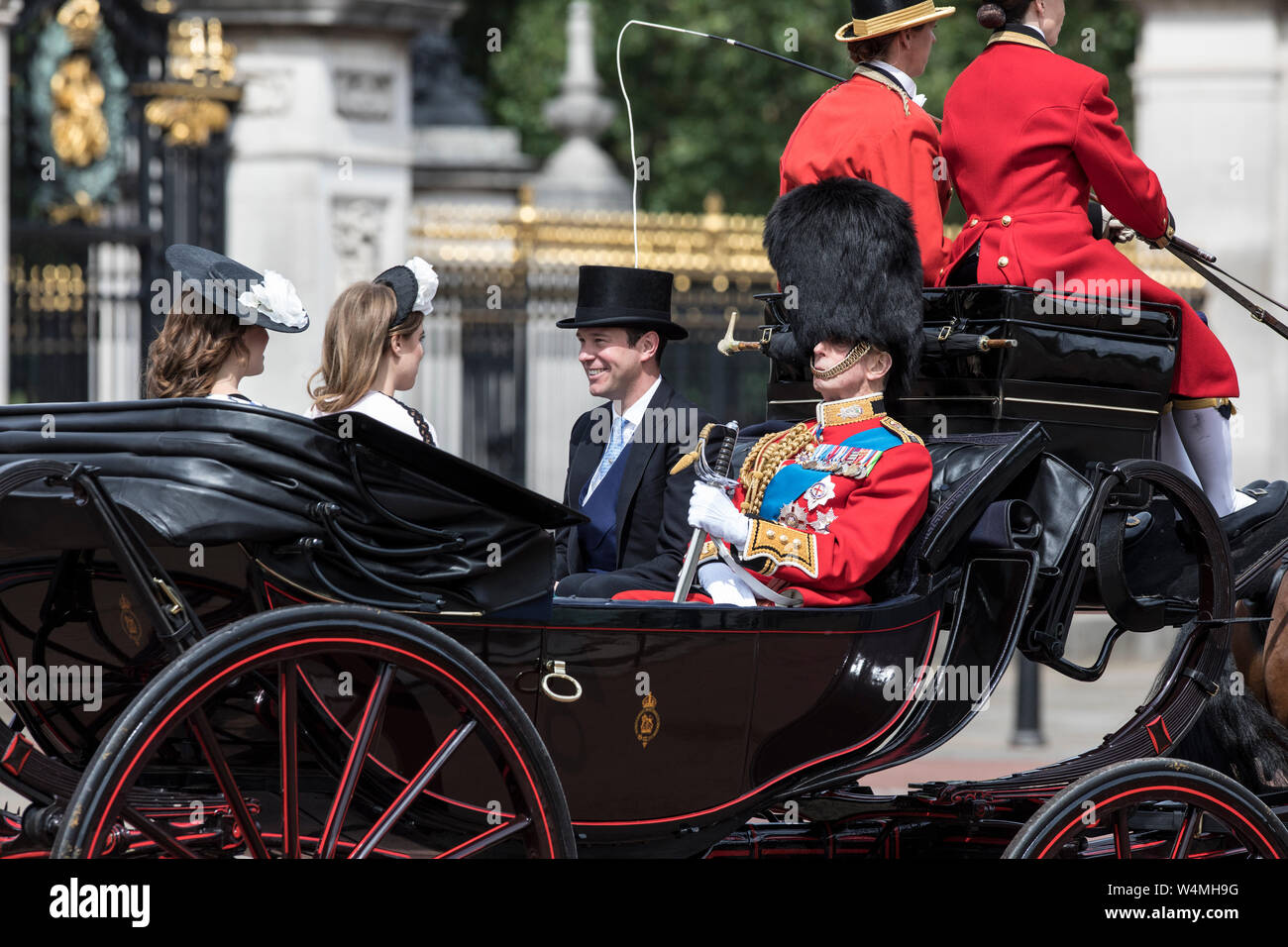 Die Farbe, Geburtstag Parade feiern der Königin außerhalb des Buckingham Palace, London, England, Vereinigtes Königreich Stockfoto