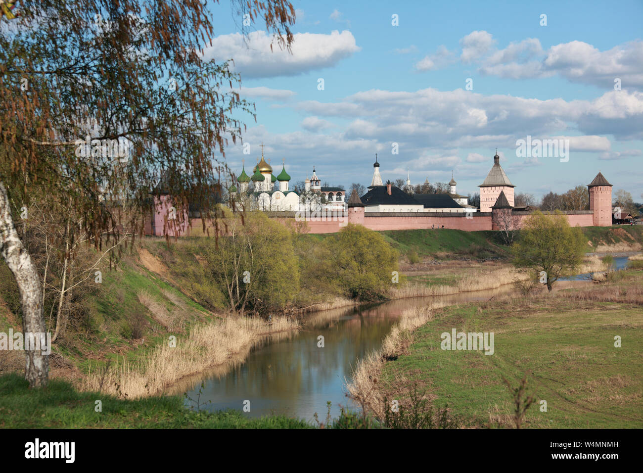 Retter Kloster St. Euthymius in Wladimir, Russland. 1352 gegründet, hat sich das Kloster heute ist Teil der UNESCO Weltkulturerbe Stockfoto