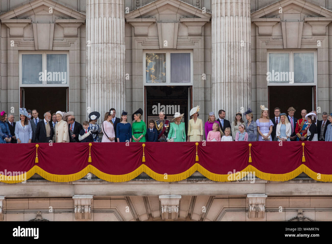Die Farbe, Geburtstag Parade feiern der Königin außerhalb des Buckingham Palace, London, England, Vereinigtes Königreich Stockfoto