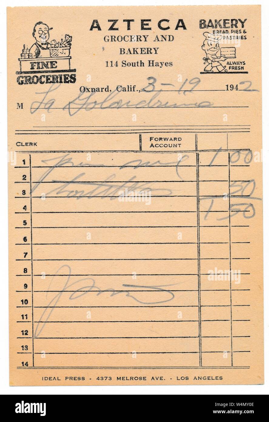 Eine handgeschriebene Rechnung von 'Azteca Lebensmittelgeschäft mit Bäckerei, "Oxnard, Kalifornien, 19. März 1942. () Stockfoto
