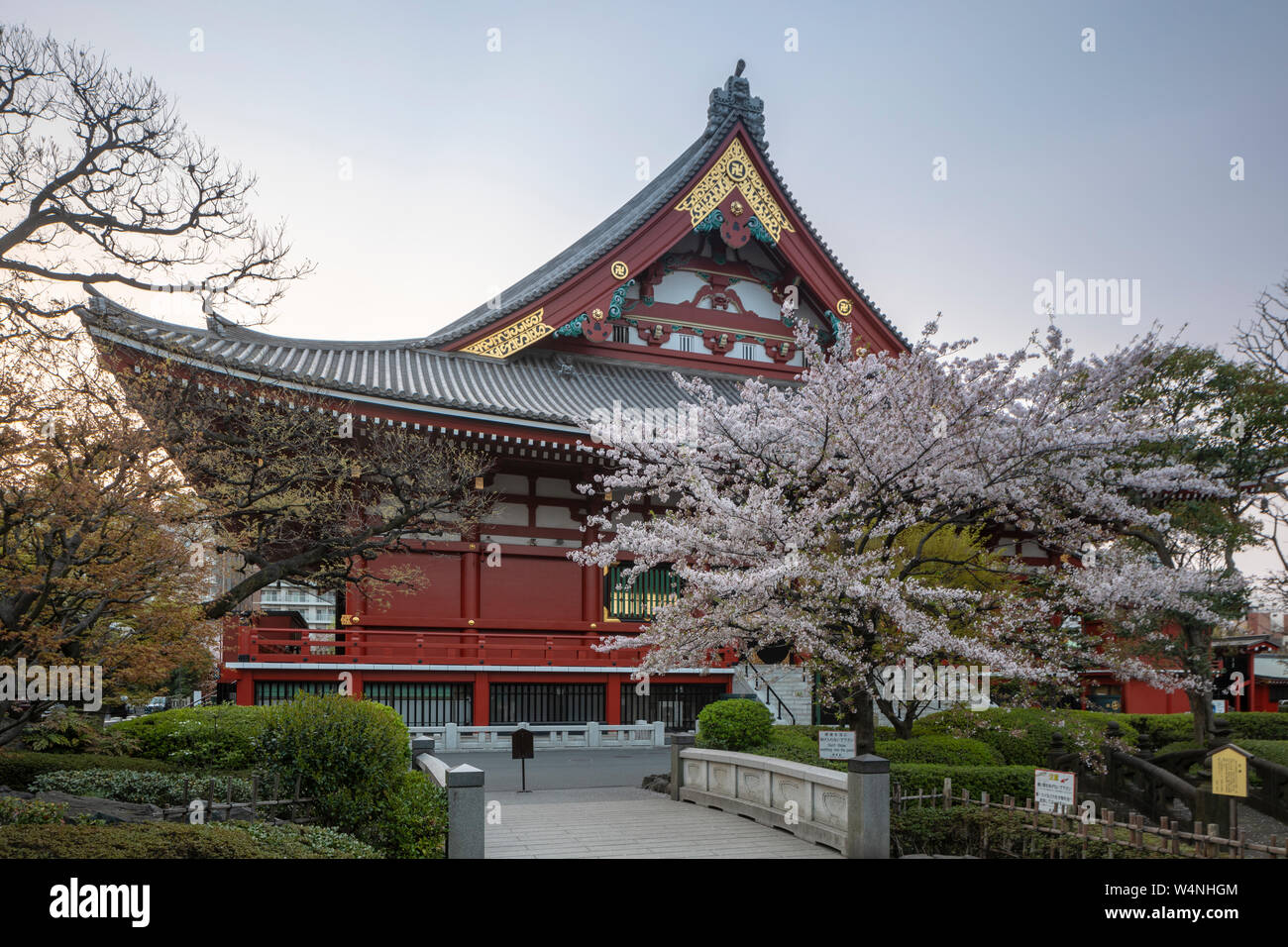 Senso-ji Tempel in der Stadt Tokio, Japan. Eine alte buddhistische Tempel in der Asakusa Viertel von Tokio. Stockfoto