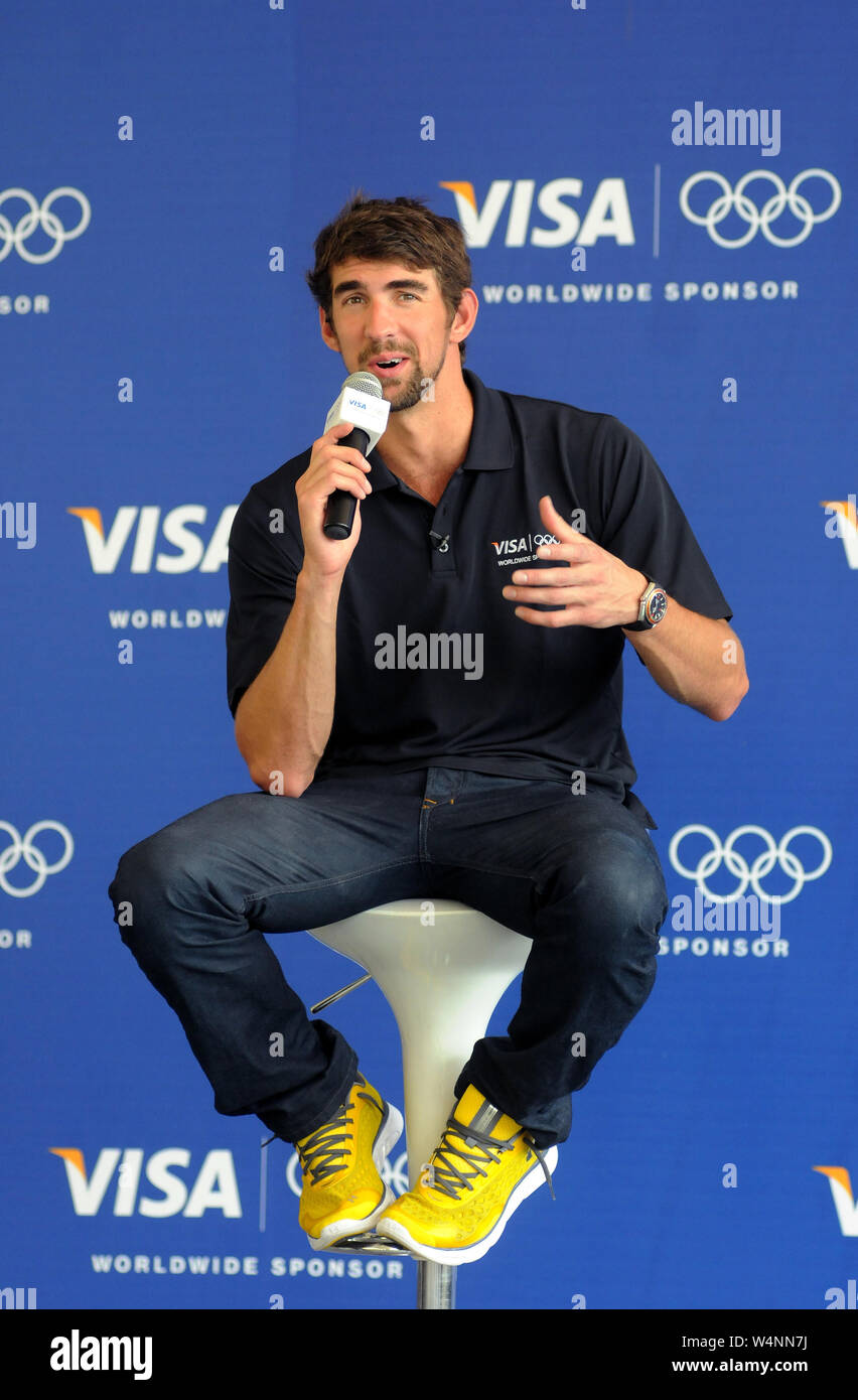 Rio de Janeiro, 24. Januar 2010. Olympischen Schwimmer Michael Phelps, während einer Pressekonferenz nach dem Olympischen Dorf der Complexo besucht d Stockfoto