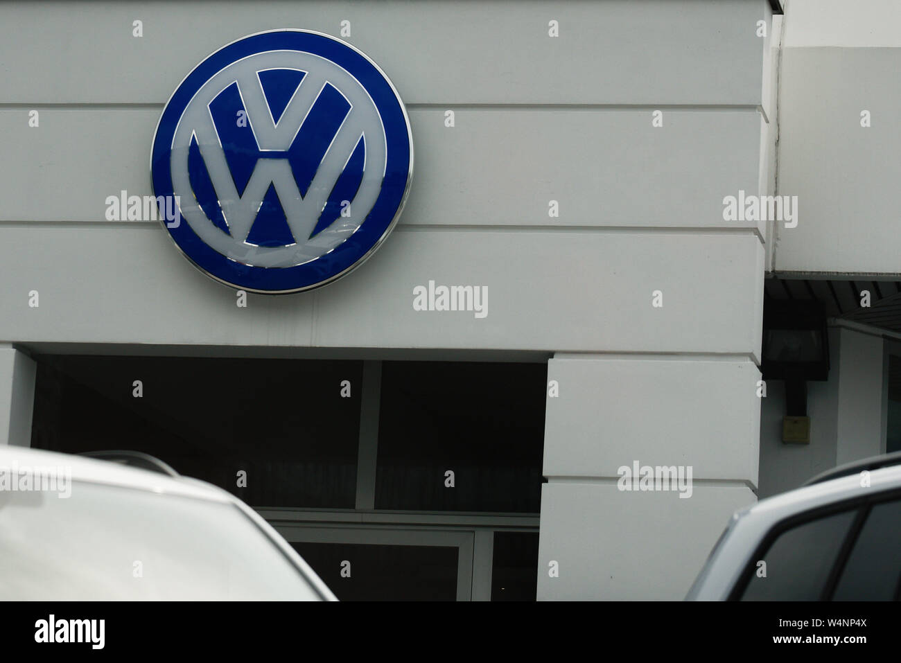 Juli 22, 2019 - Seefeld, Österreich - Volkswagen Logo ist an einem Fahrzeug Showroom gesehen. Tirol ist eine westliche österreichischen Staates in den Alpen für seine Skigebiete bekannt, Wanderwege und historischen Orten. (Bild: © Omar Marques/SOPA Bilder über ZUMA Draht) Stockfoto
