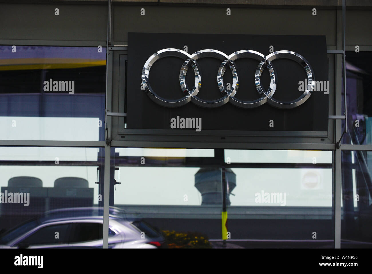 Juli 22, 2019 - Seefeld, Österreich - Audi Logo ist an einem Fahrzeug Showroom gesehen. . Tirol ist eine westliche österreichischen Staates in den Alpen für seine Skigebiete bekannt, Wanderwege und historischen Orten. (Bild: © Omar Marques/SOPA Bilder über ZUMA Draht) Stockfoto