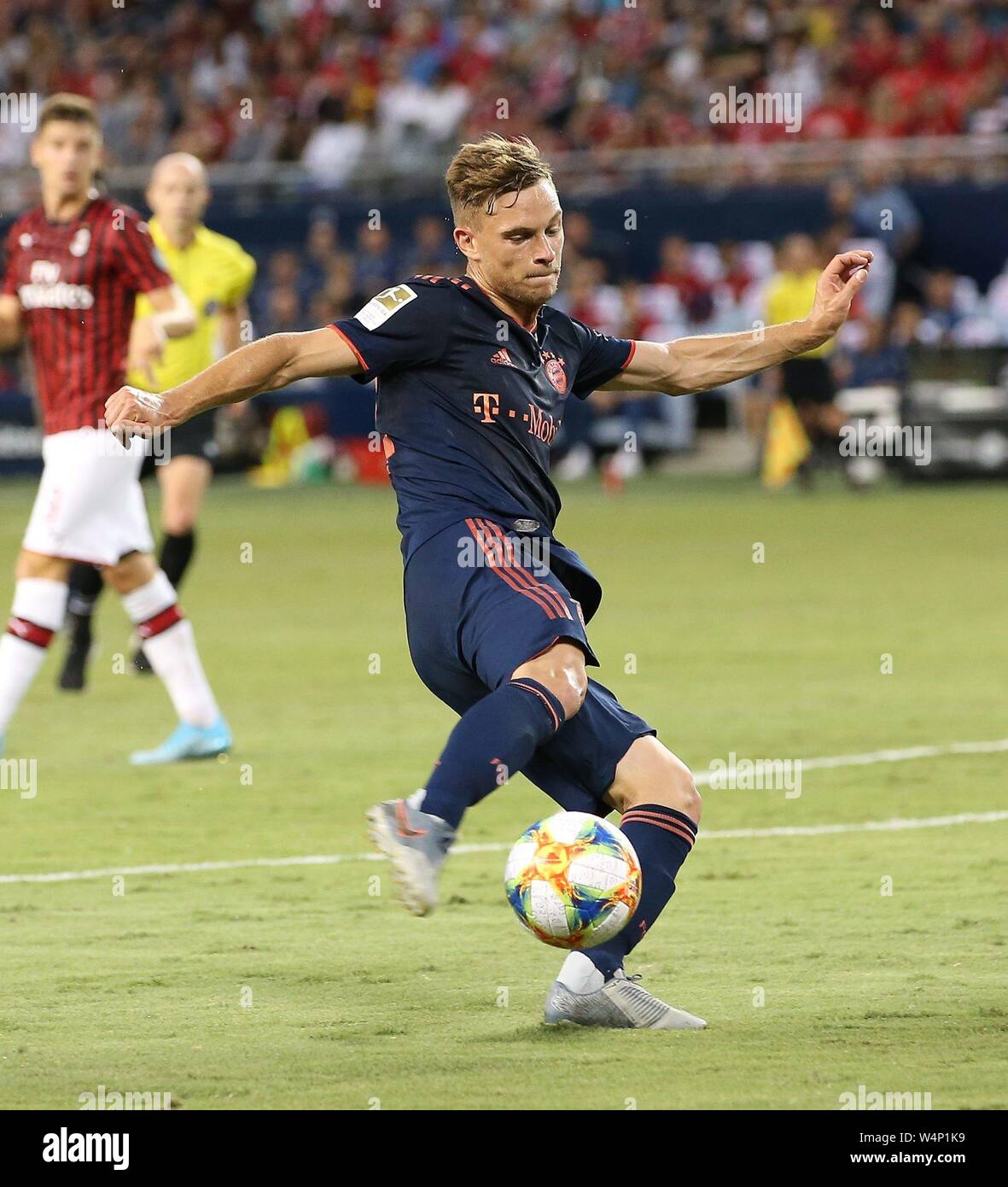 Kansas City, USA. 24. Juli 2019. firo: 23.07.2019 Fuvuball, Fußball: 1. Bundesliga, Saison 2019/2020 AC Mailand, Test, Test, Freundschaftsspiel, gegen den FC Bayern München München, Audi Sommer Tour USA, Internationale Champions Cup 0:1 FCB Joshua Kimmich, Single Action | Verwendung der weltweiten Kredit: dpa/Alamy leben Nachrichten Stockfoto