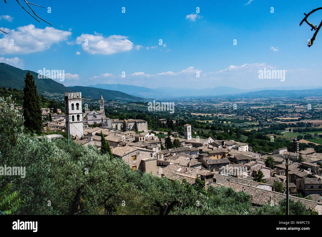 Hill Top Blick auf Hügel Stadt Assisi, Italien Stockfoto