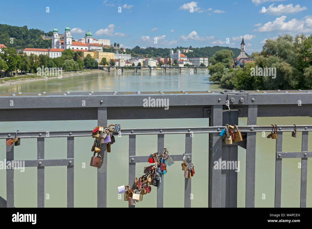Blick auf die Altstadt von Innsteg, Passau, Niederbayern, Deutschland Stockfoto