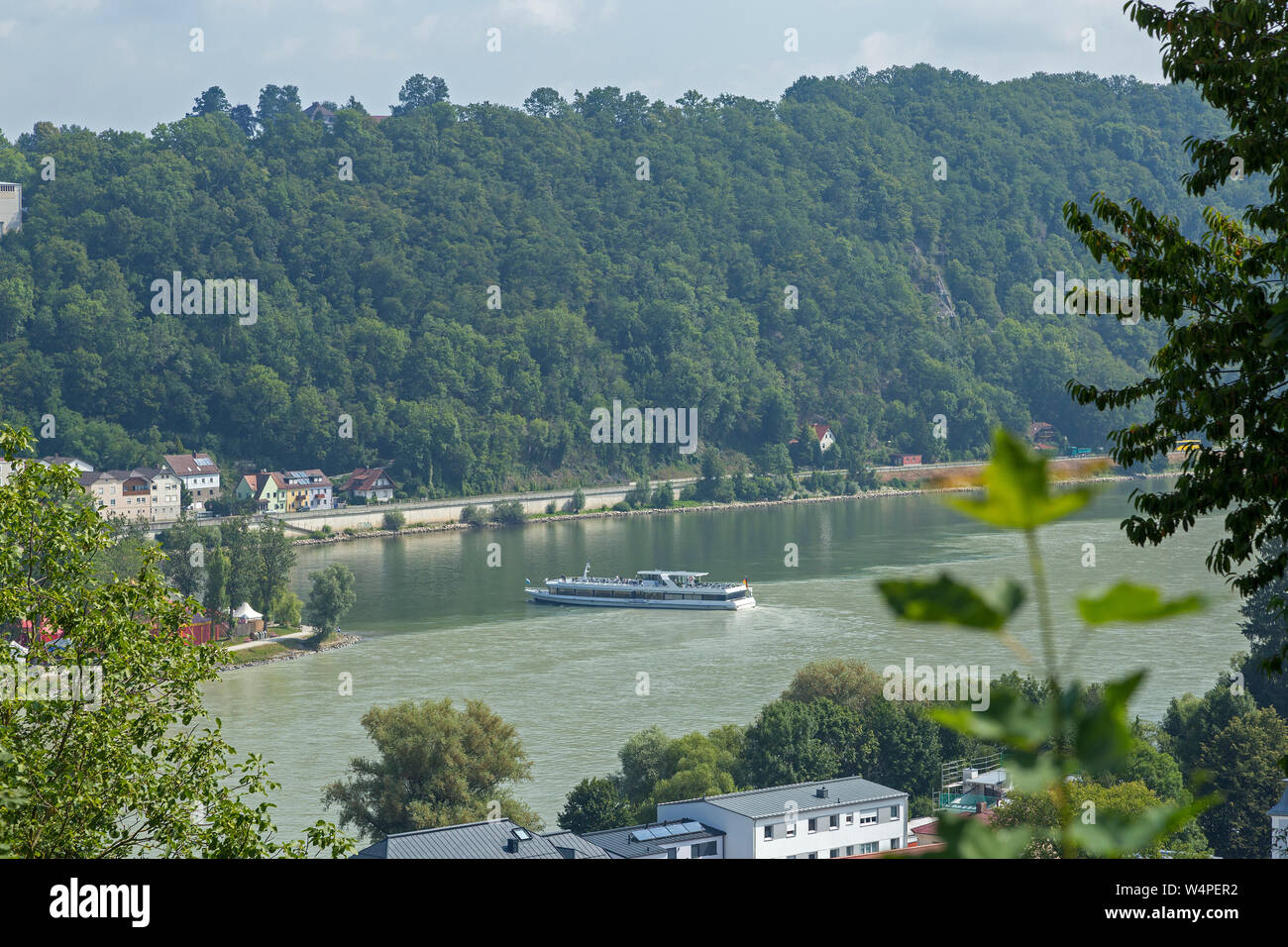 Dreiflüsseeck (drei Flüsse Ecke), an der Kreuzung von Ilz, Donau und Inn, Passau, Niederbayern, Deutschland Stockfoto