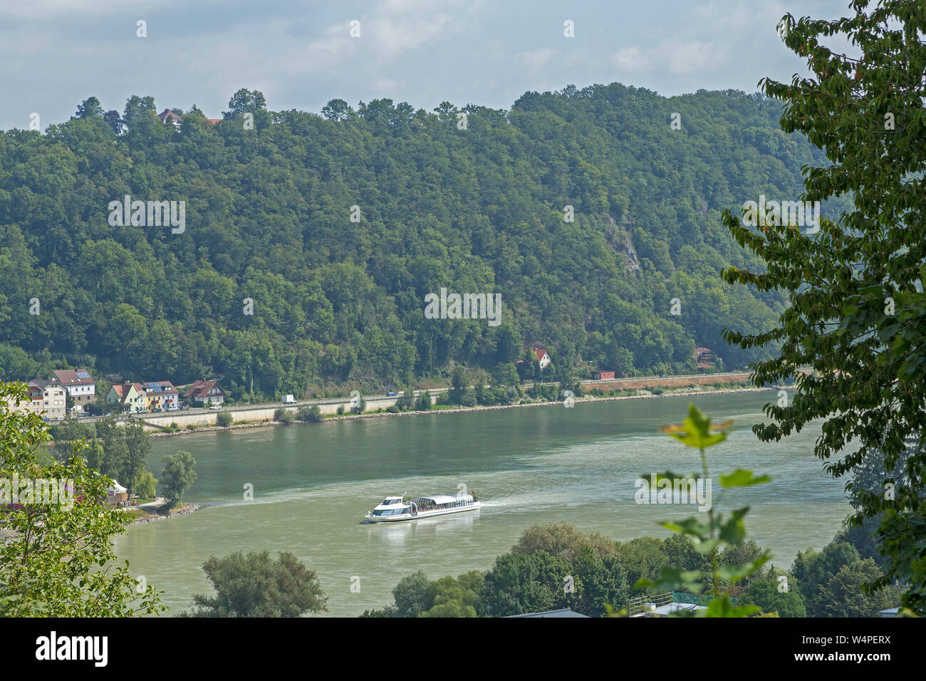 Dreiflüsseeck (drei Flüsse Ecke), an der Kreuzung von Ilz, Donau und Inn, Passau, Niederbayern, Deutschland Stockfoto
