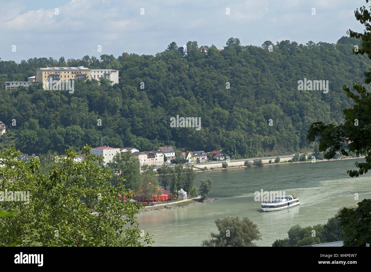 Dreiflüsseeck (drei Flüsse Ecke), an der Kreuzung von Ilz, Donau und Inn, Passau, Niederbayern, Deutschland Stockfoto