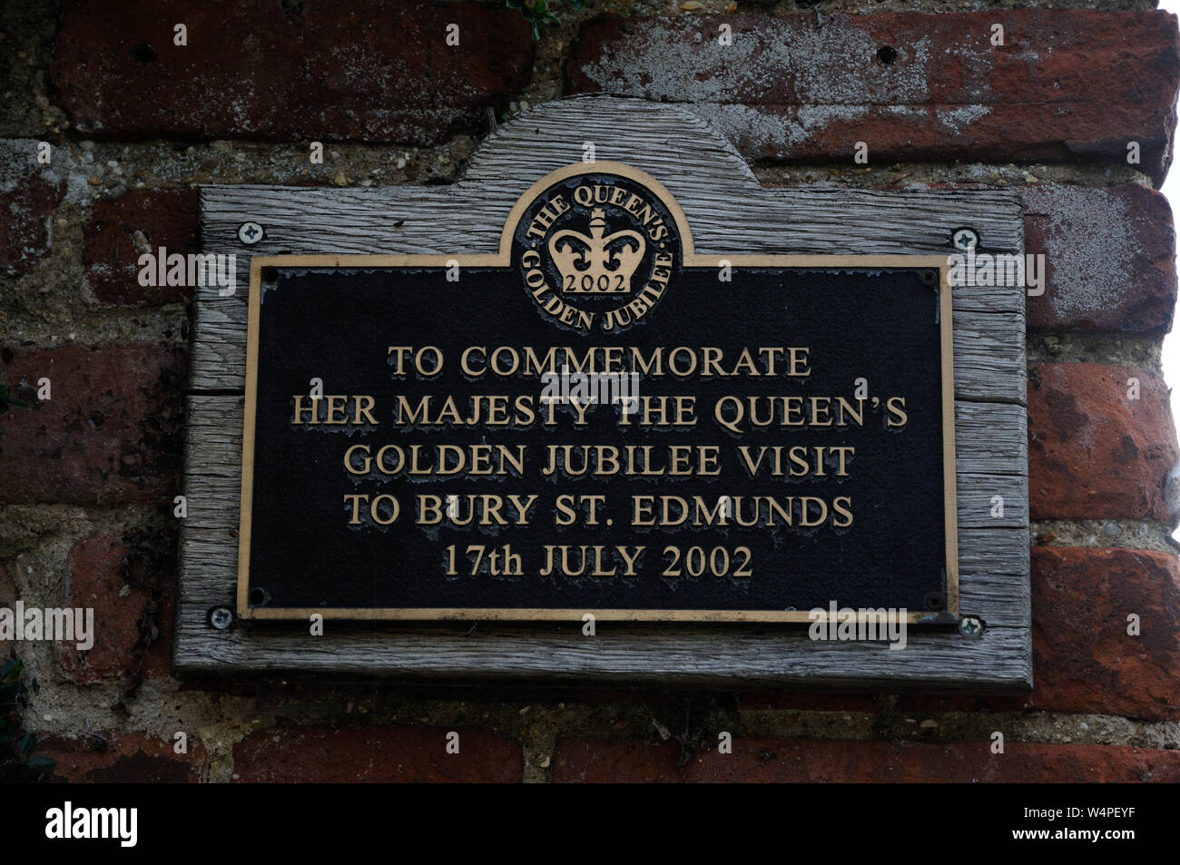 Plakette Queens Jubillee besuchen, Klostergarten, Bury St. Edmunds, Suffolk Stockfoto