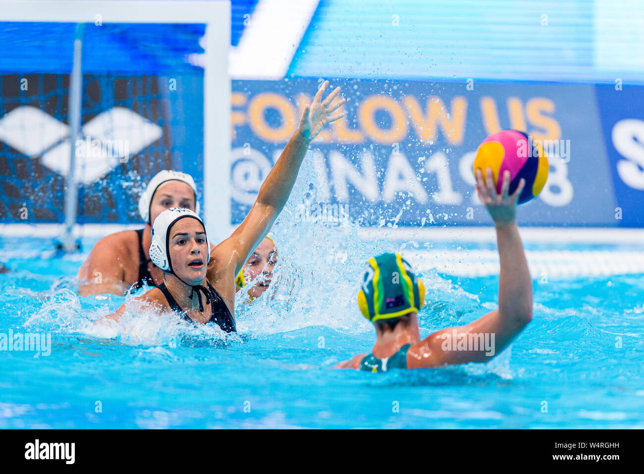 24-07-2019: WK Wasserball: USA / Australien: Gwangju #4 FATTAL Rachel (USA), #12 STEERE Madeleine (AUS) Gwangju Südkorea 24 Wasserball W43 USA - AUS 07/2019. FINA World Aquatics Championships Nambu University Grounds Orange Pictures / Deepbluemedia / Insidefoto Stockfoto