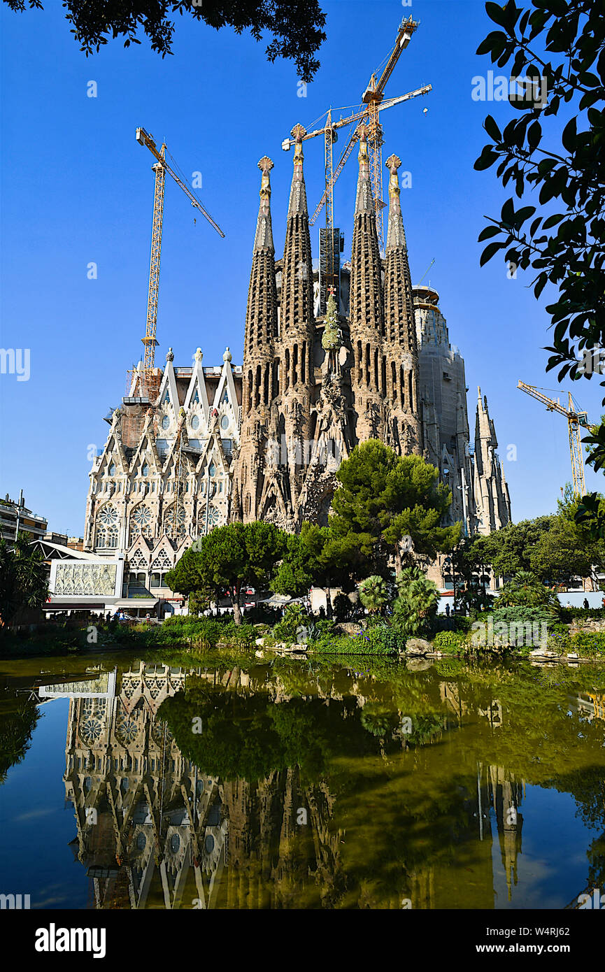 Anzeigen von Temple Expiatori de la Sagrada Familia in Barcelona, Katalonien, Spanien Stockfoto