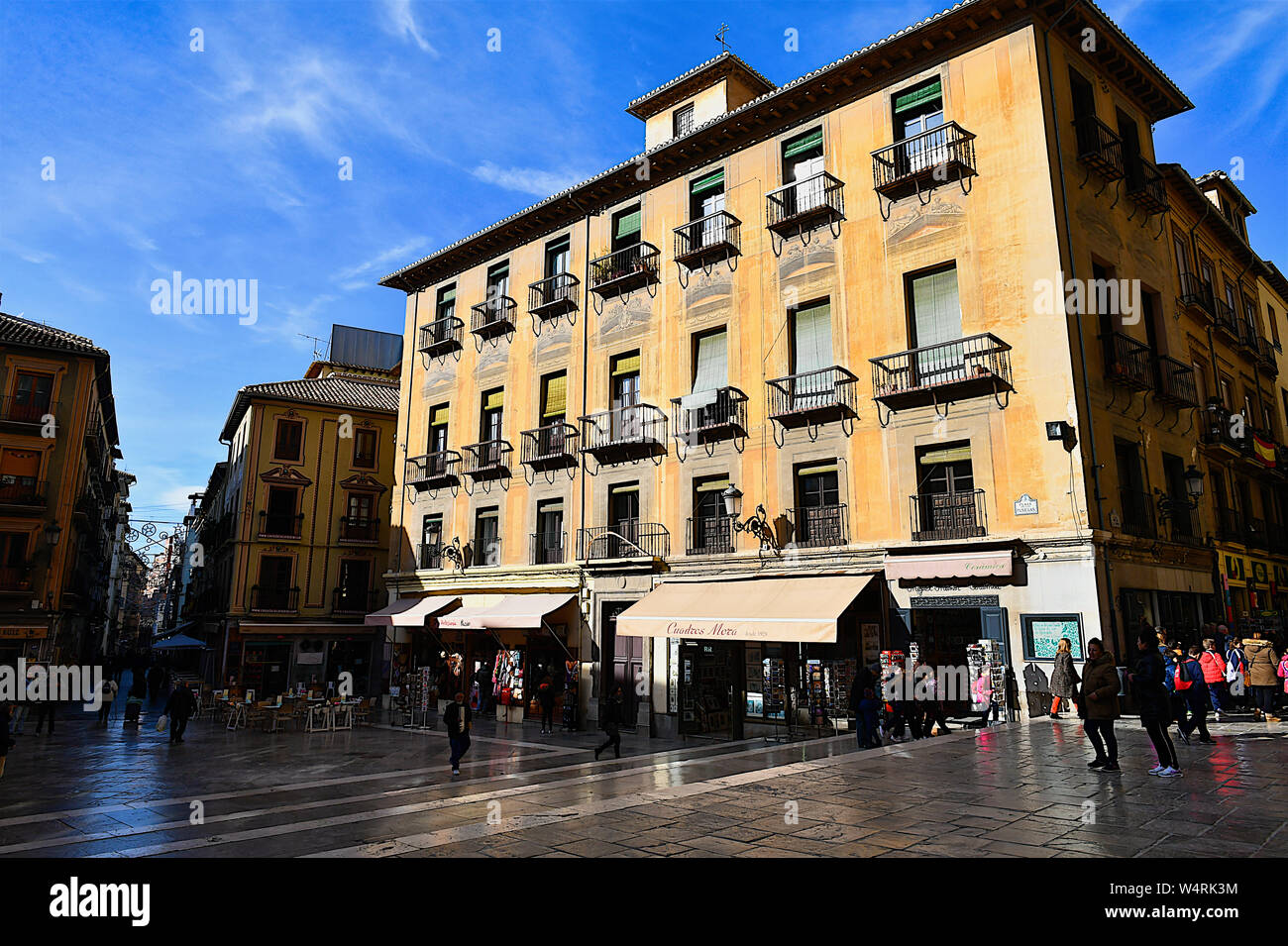 Gebäude am Marktplatz, Granada, Andalusien, Spanien Stockfoto