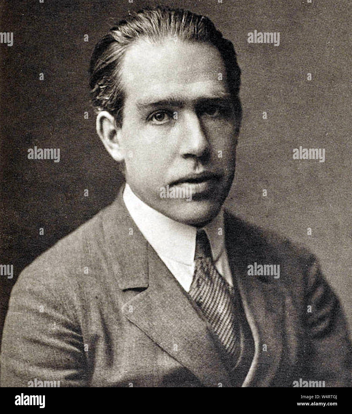 Niels bohr Fotos und Bildmaterial in hoher Auflösung Alamy Niels bohr Fotos und Bildmaterial in hoher Auflösung Alamy