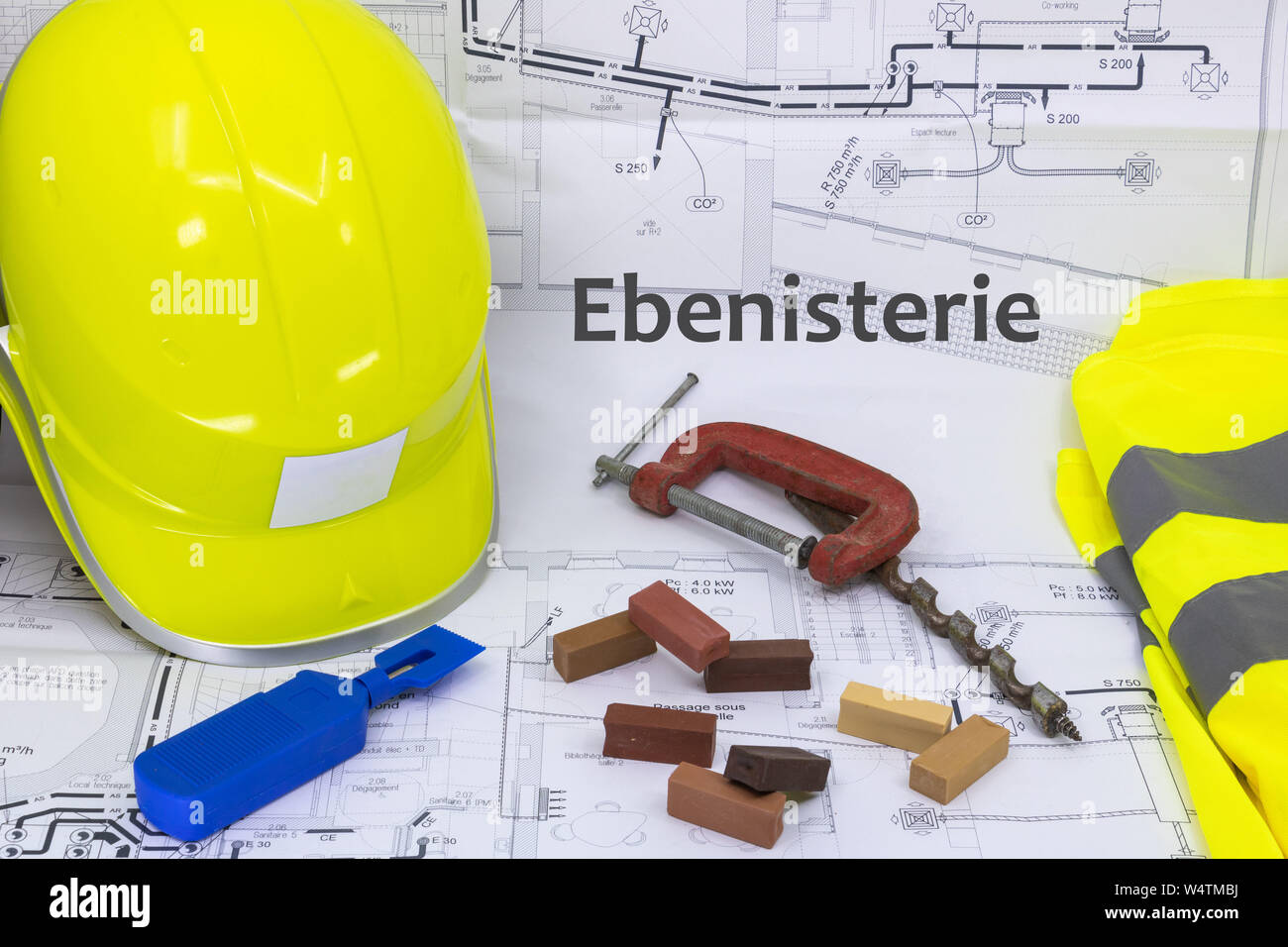 Tischler und Schreiner Grafik Ressource mit Haus plan Sicherheitsausrüstung und Holzbearbeitungsmaschinen (ébénisterie ist Tischlerei auf Französisch geschrieben) Stockfoto