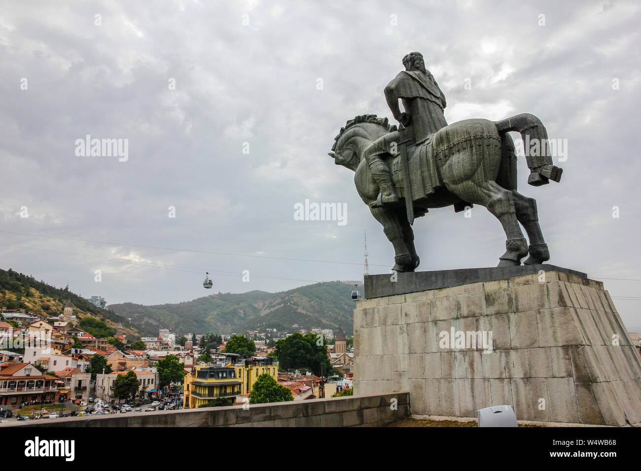 Die vierte Stadt der ehemaligen Sowjetunion betrachtet, Tiflis weckt als die große Metropole des Kaukasus nach mehr als einem Jahrzehnt der Stagnation Stockfoto