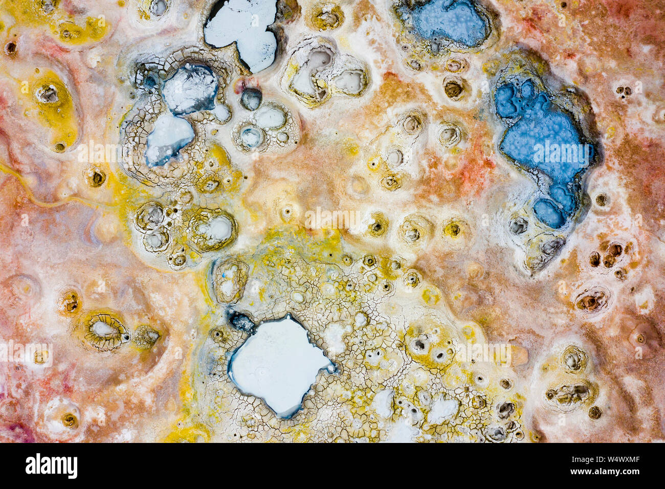 Abstrakte farbige blops der Geysir Sol de Mañana" in der Provinz Potosi, Bolivien Stockfoto