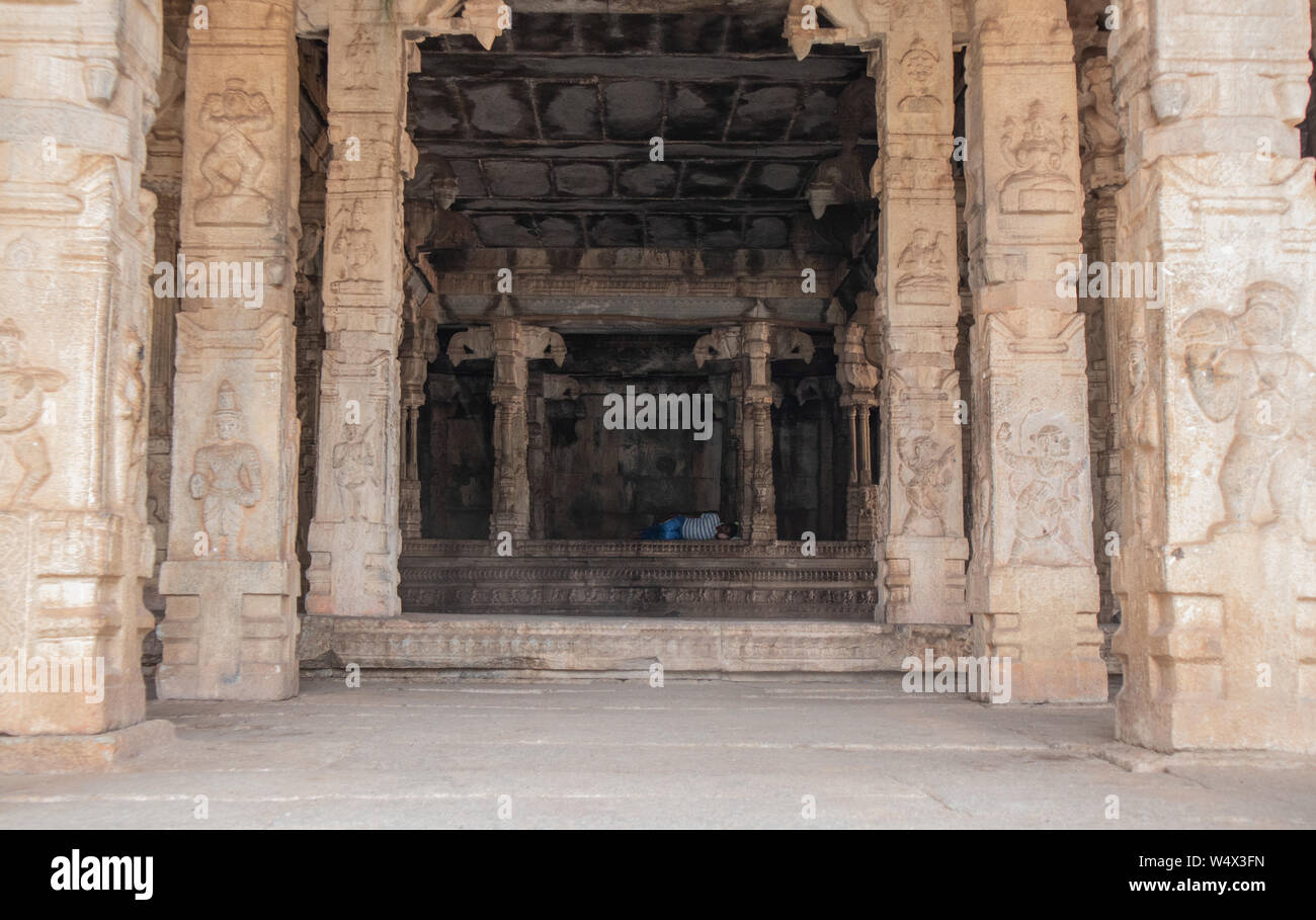 Innere Blick auf Malyavanta Raghunatha Tempel, Hampi, Karnataka Stockfoto