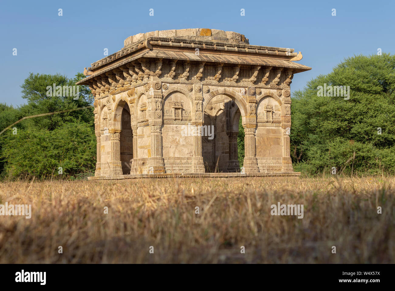 Champaner, India-December Pavagadh, Gujarat, 07, 2014 - Aussicht vom Ehrenmal in der Nähe von Nagina Masjid Stockfoto