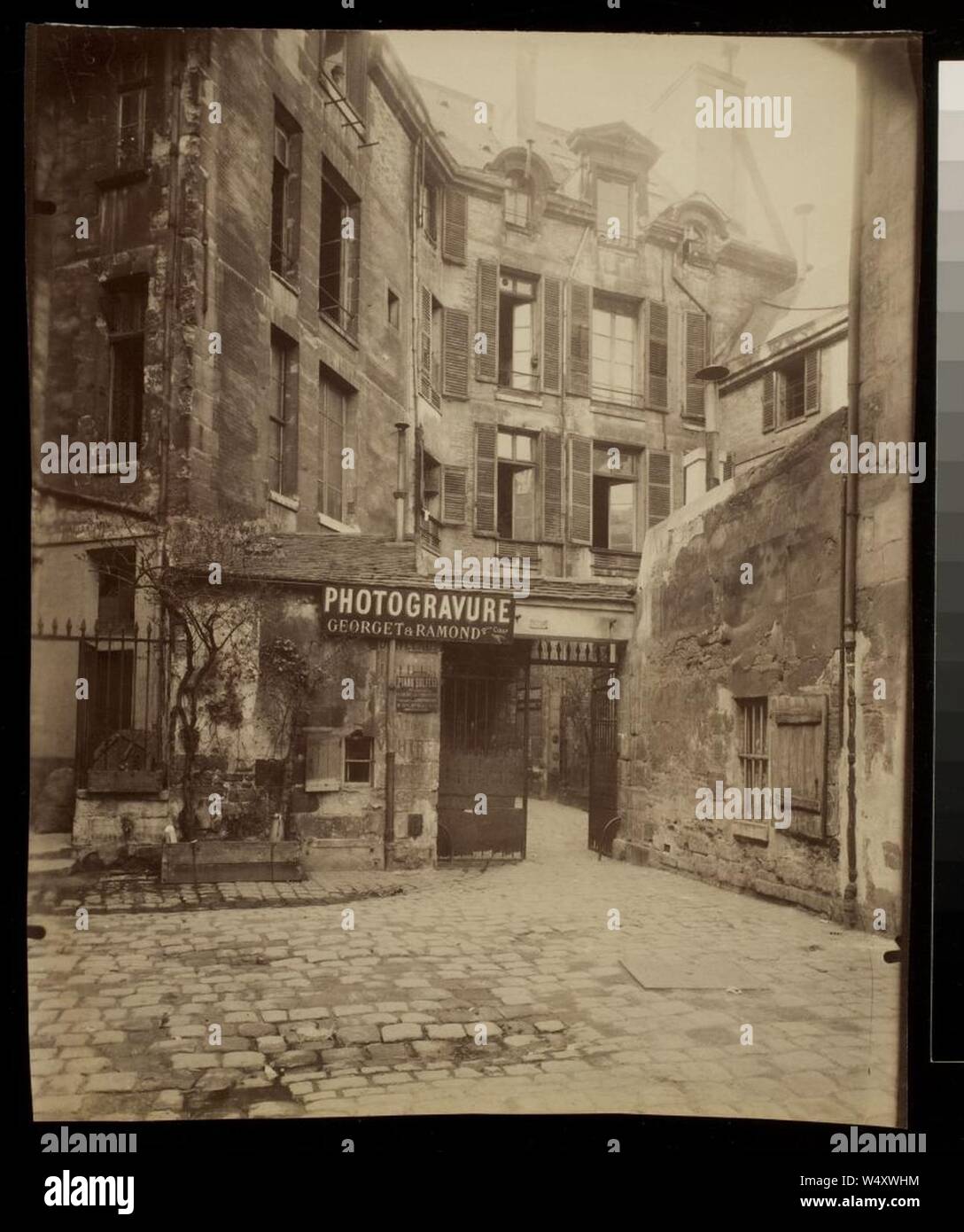 Cour de Rouen - Passage du Commerce (6e ar). Stockfoto