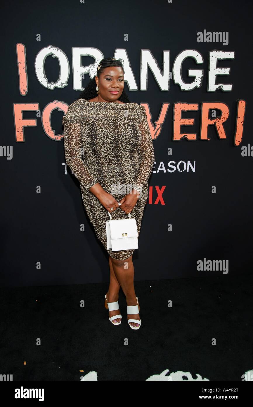 New York, NY, USA. 25. Juli 2019. In der Ankunftshalle für ORANGE IST DAS NEUE SCHWARZ letzte Saison Premiere, der Alice Tully Hall im Lincoln Center, New York, NY 25. Juli 2019. Credit: Jason Mendez/Everett Collection/Alamy leben Nachrichten Stockfoto